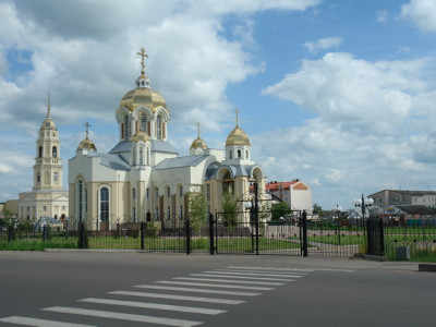 Храмовый комплекс в составе Свято-Илиинского и Александра Невского храмов.