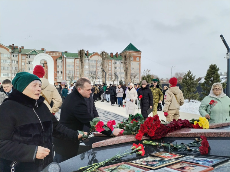 Помним всех поименно.