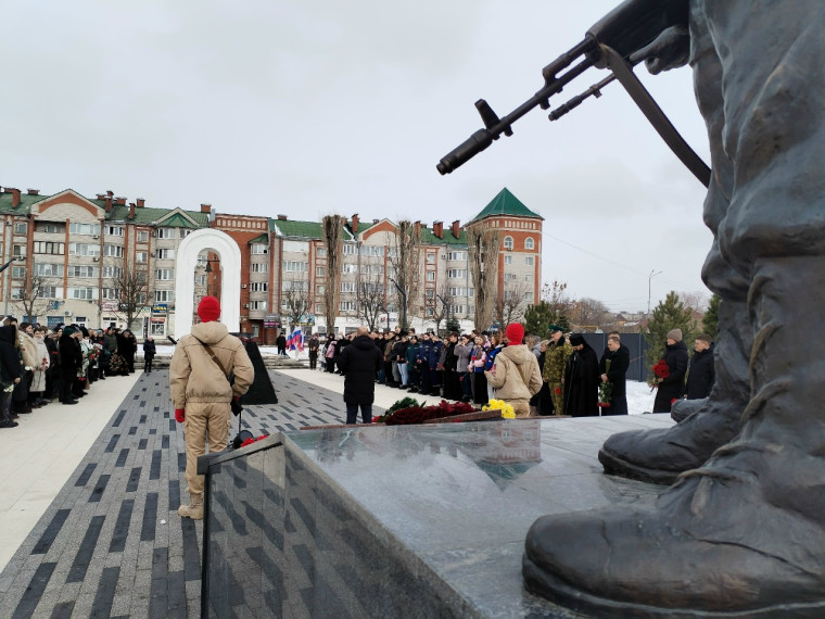 Помним всех поименно.